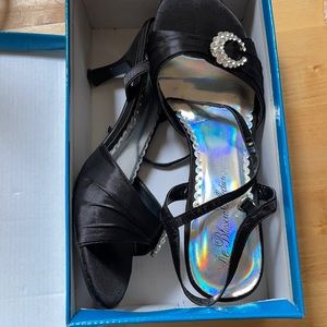 Strappy black heels rhinestone crescent 8.5